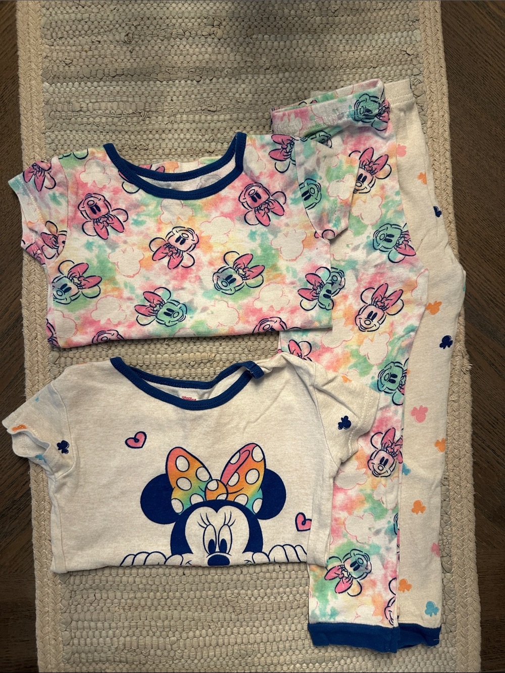 2 Kids Minnie Mouse Short Sleeve Pajama Set 5T